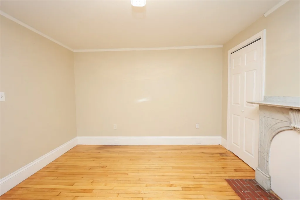 3 bed, 1 bath apartment for rent at 83 South Main Unit 83, Randolph — photo 11 of 33