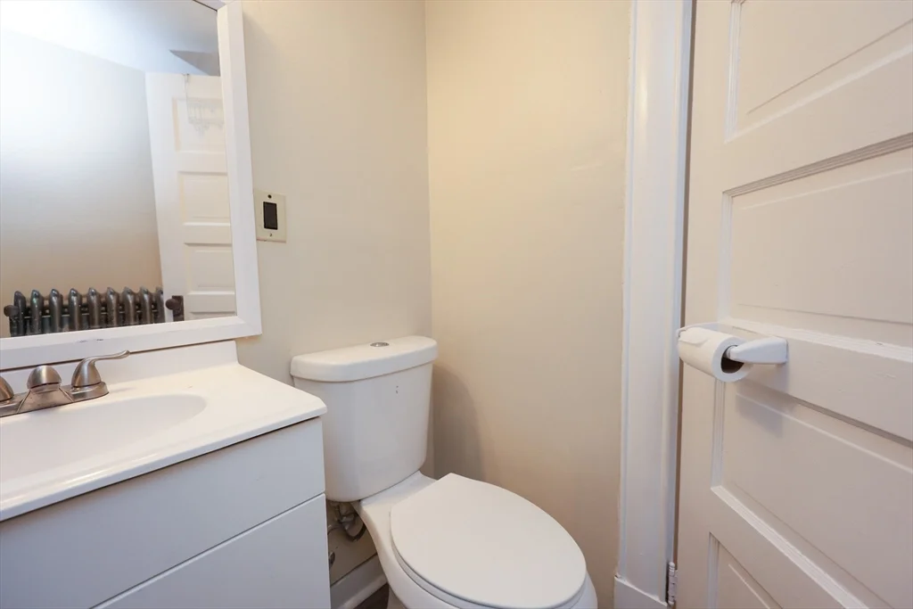 3 bed, 1 bath apartment for rent at 83 South Main Unit 83, Randolph — photo 25 of 33