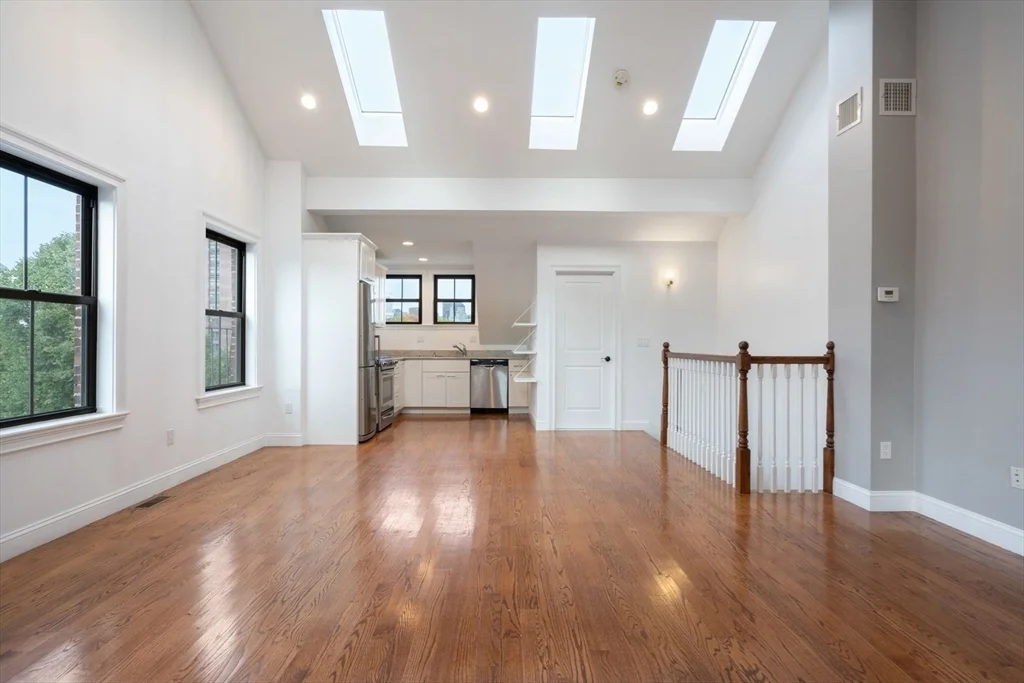 2 bed, 1 bath apartment for rent at 83 W Brookline St Unit 3, South End — photo 3 of 17