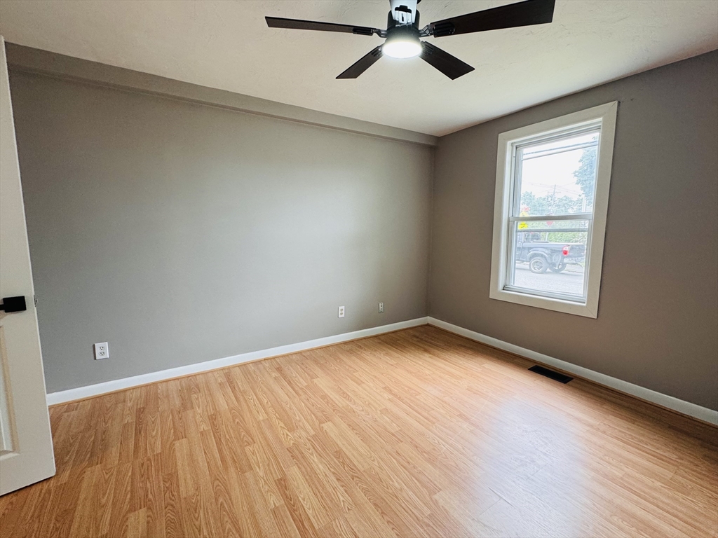 3 bed, 1 bath apartment for rent at 83 W Grove St Unit 1, Middleboro — photo 9 of 11