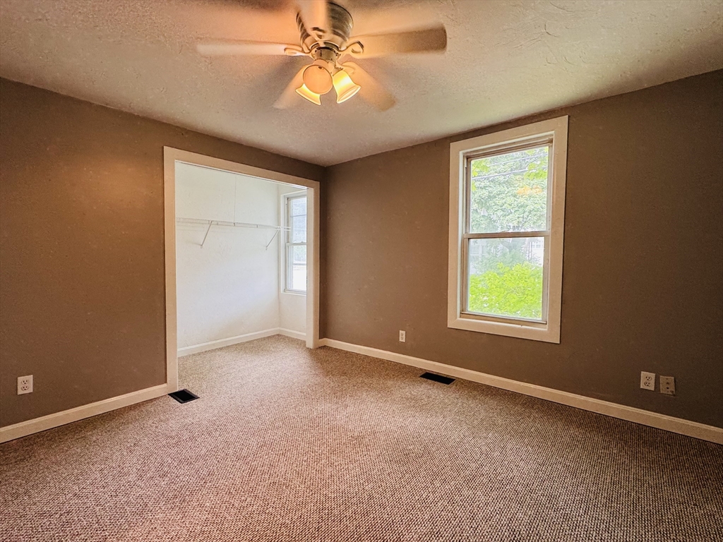 3 bed, 1 bath apartment for rent at 83 W Grove St Unit 1, Middleboro — photo 8 of 11