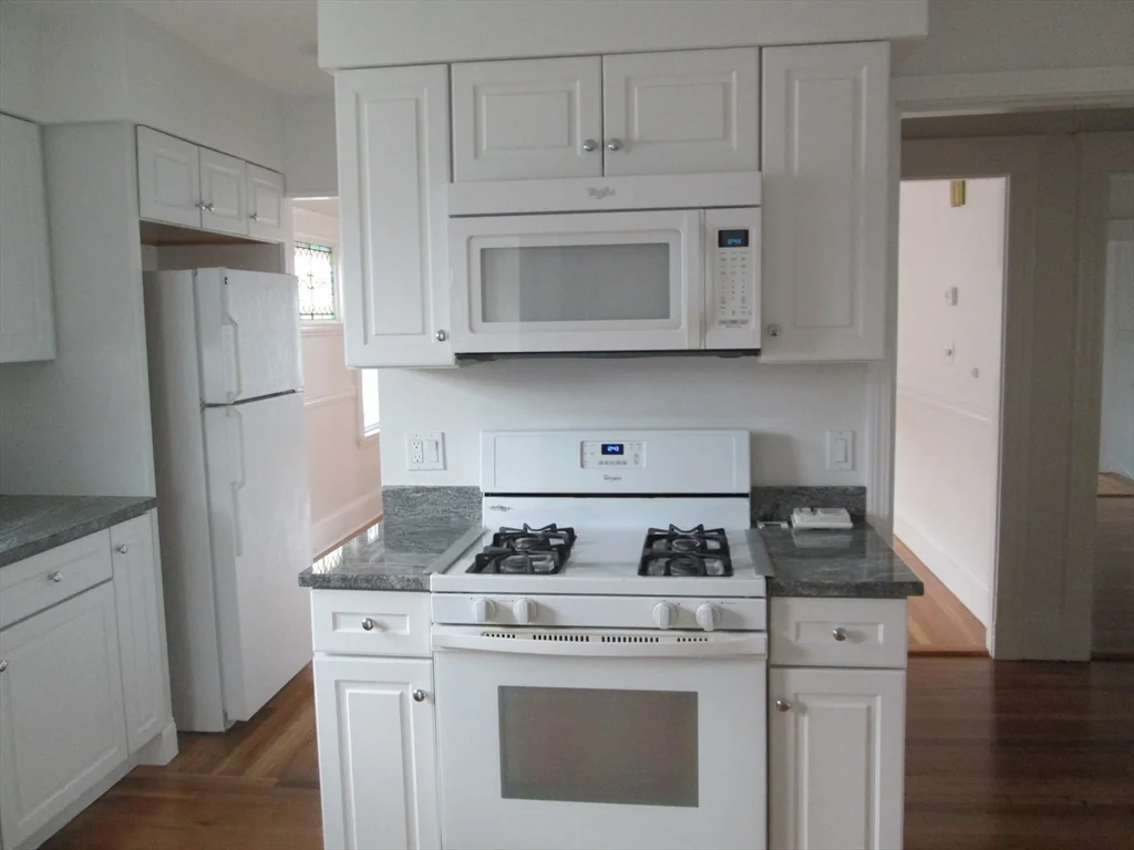 2 bed, 1 bath apartment for rent at 83 Webster St Unit 83, Arlington — photo 7 of 17