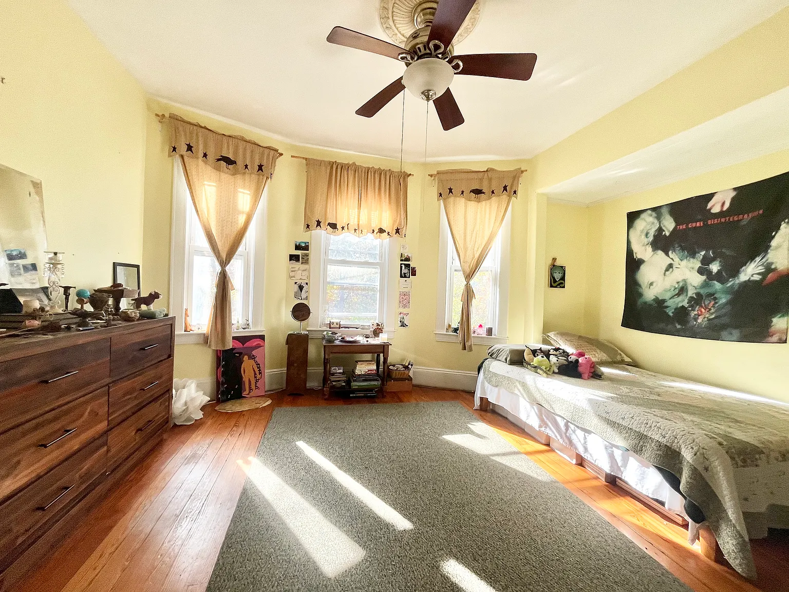 3 bed, 1 bath apartment for rent at 83 Wensley St Unit 1, Mission Hill — photo 5 of 9