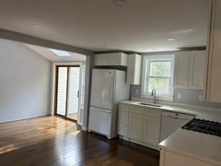 3 bed, 2 bath apartment for rent at 83 Woodridge Rd, Duxbury — photo 6 of 20