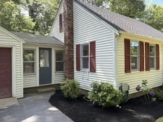 3 bed, 2 bath apartment for rent at 83 Woodridge Rd, Duxbury