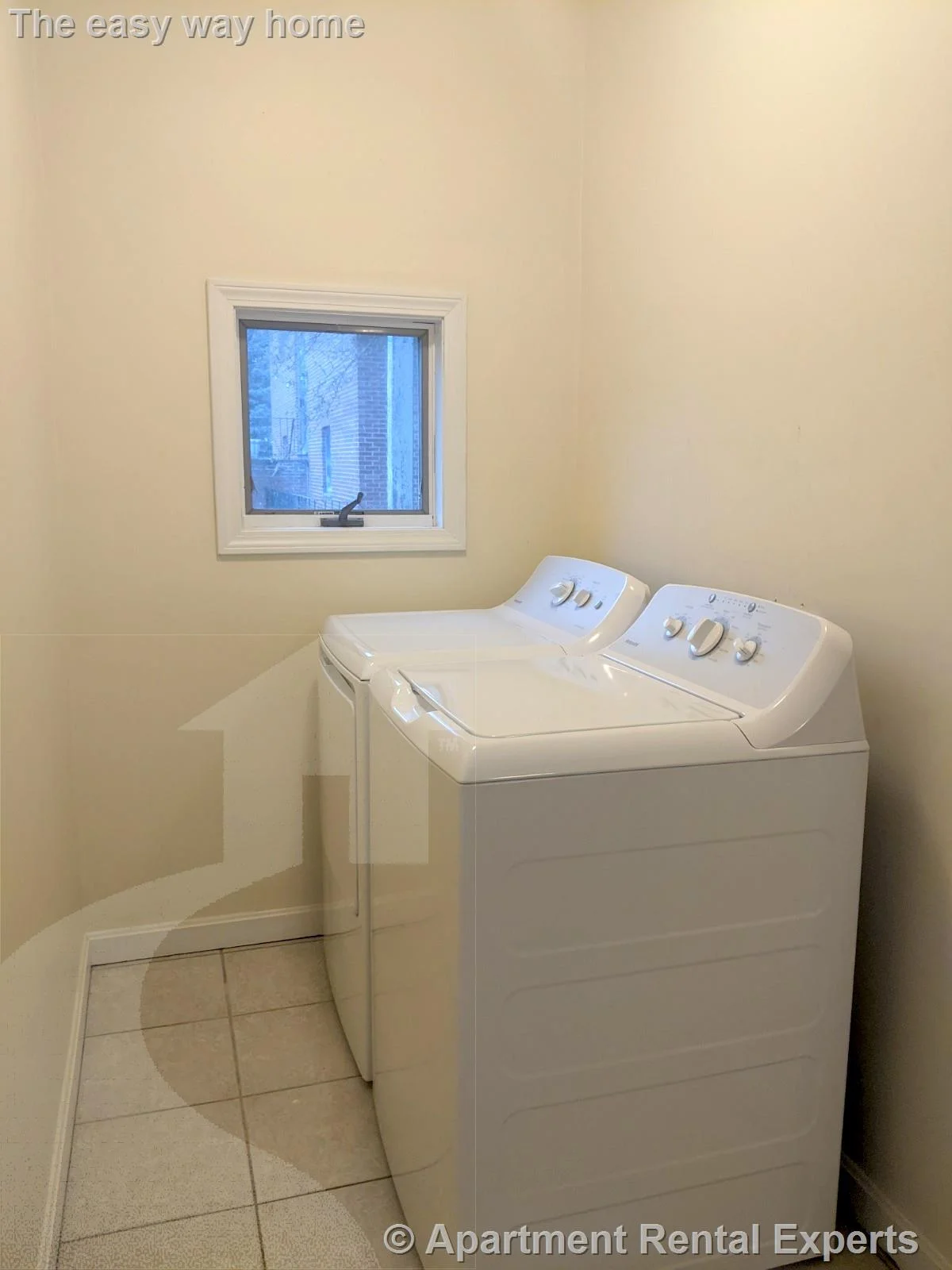 3 bed, 1 bath apartment for rent at 83 Yorktown St Unit 1, Teele Square — photo 18 of 23
