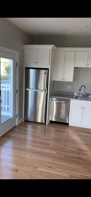 3 bed, 2 bath apartment for rent at 830 2nd St Unit 2, South Boston — photo 3 of 11