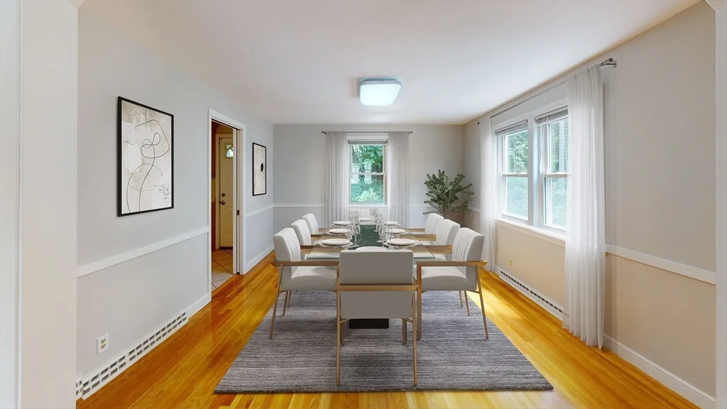 3 bed, 2 bath apartment for rent at 831 Lagrange Unit 831, West Roxbury — photo 3 of 5