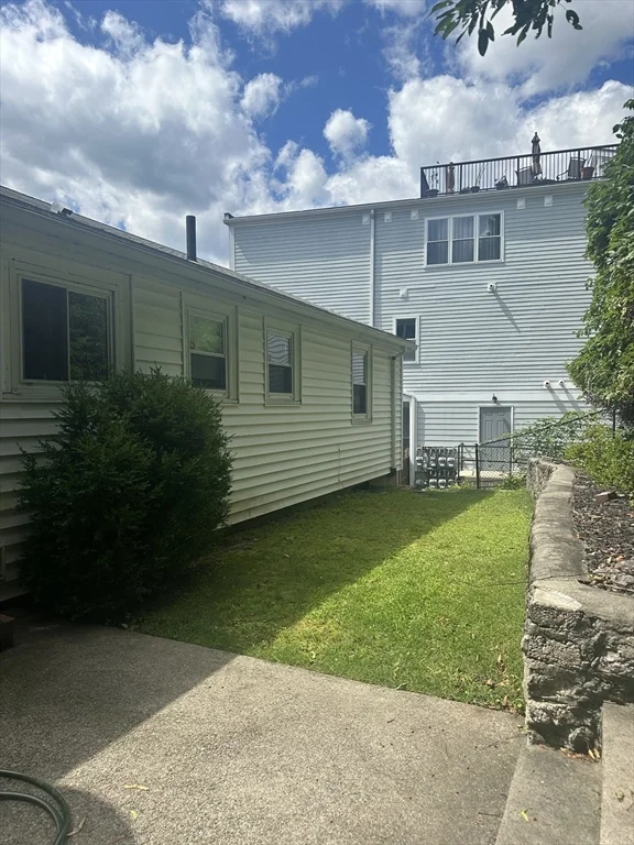 3 bed, 2 bath apartment for rent at 831 Lagrange Unit 831, West Roxbury — photo 5 of 5