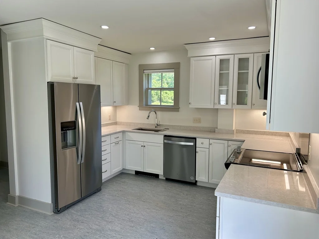 4 bed, 3 bath apartment for rent at 831 Lexington Rd, Concord — photo 12 of 23