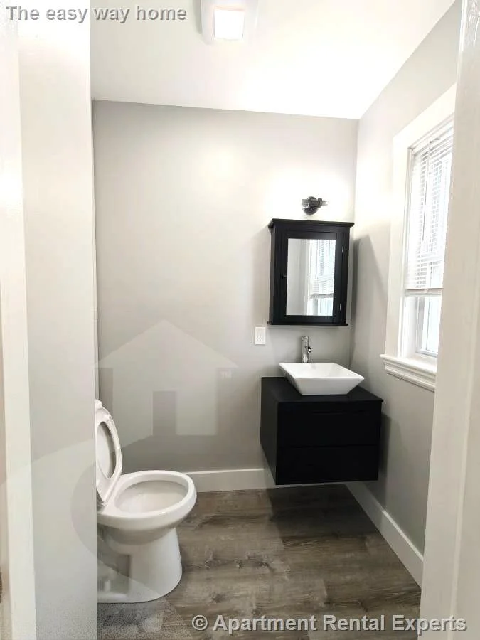 3 bed, 1 bath apartment for rent at 832 Fellsway, Wellington — photo 5 of 8