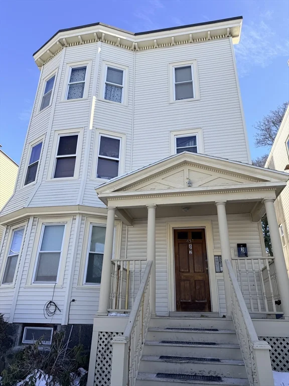 3 bed, 1 bath apartment for rent at 832 Washington St Unit 3, Dorchester — photo 6 of 14