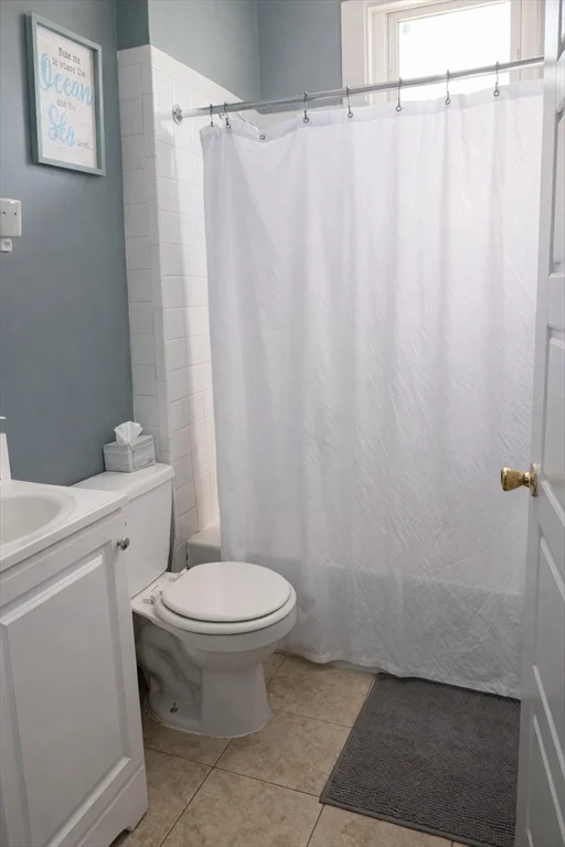 3 bed, 1 bath apartment for rent at 832 Washington St Unit 3, Dorchester — photo 4 of 14
