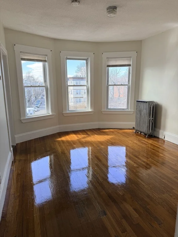 3 bed, 1 bath apartment for rent at 832 Washington St Unit 3, Dorchester — photo 10 of 14