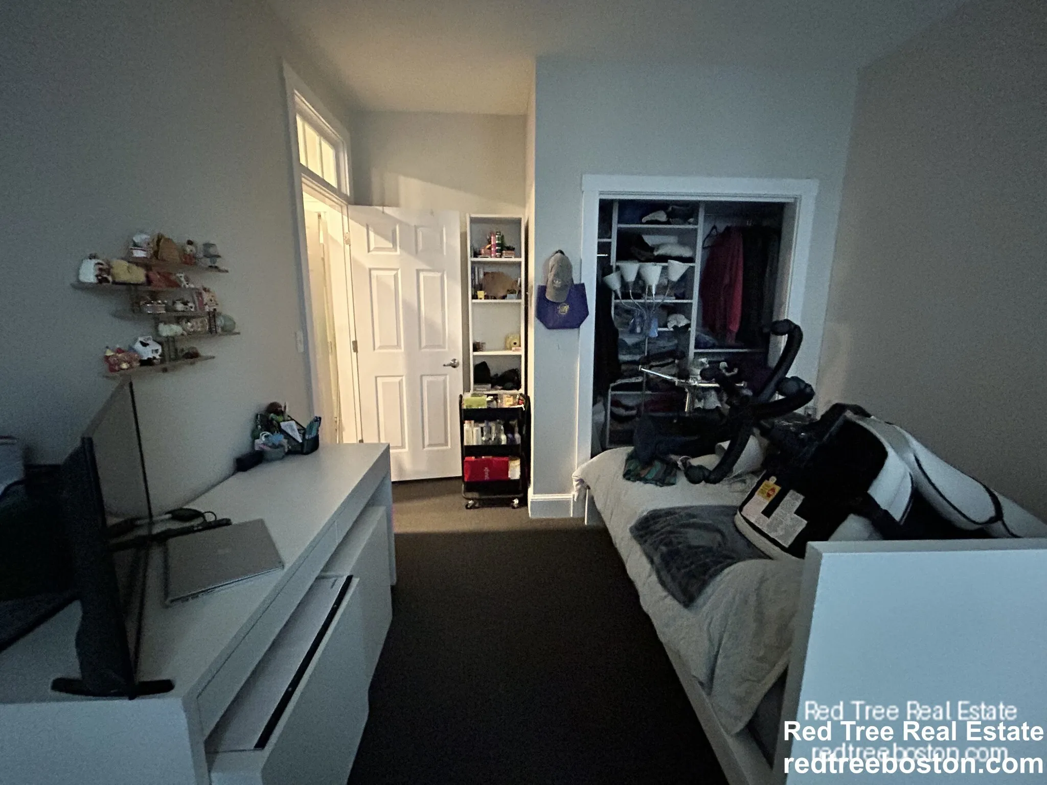 3 bed, 1 bath apartment for rent at 833 Beacon St Unit 104, Fenway — photo 6 of 11