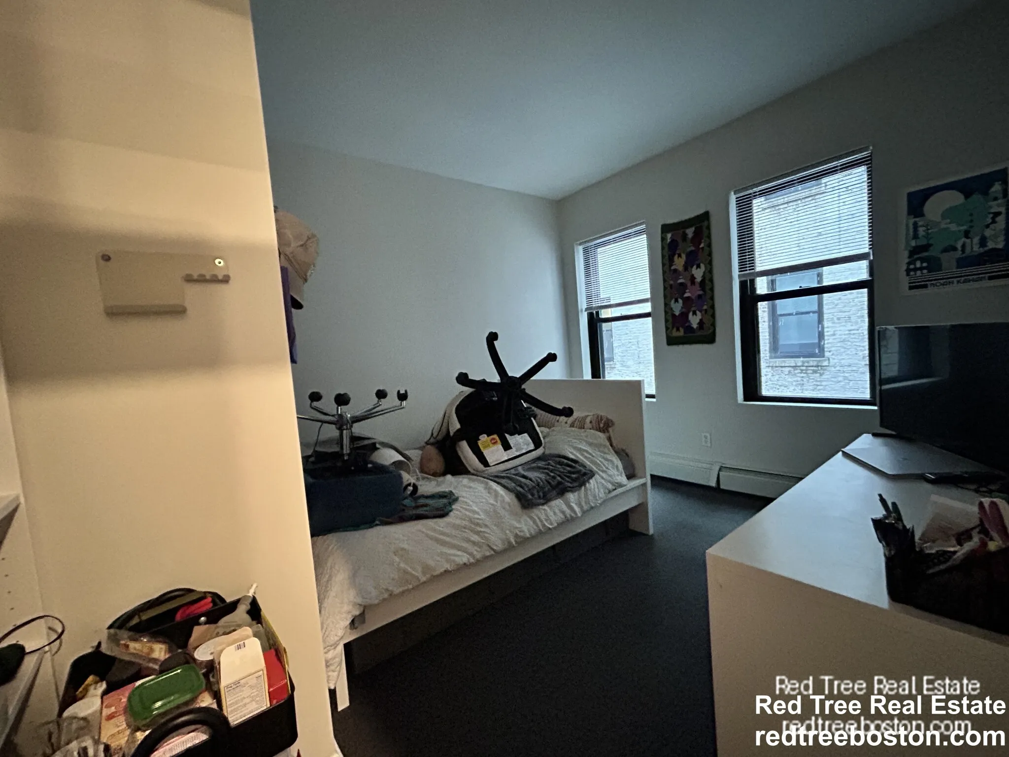 3 bed, 1 bath apartment for rent at 833 Beacon St Unit 104, Fenway — photo 7 of 11