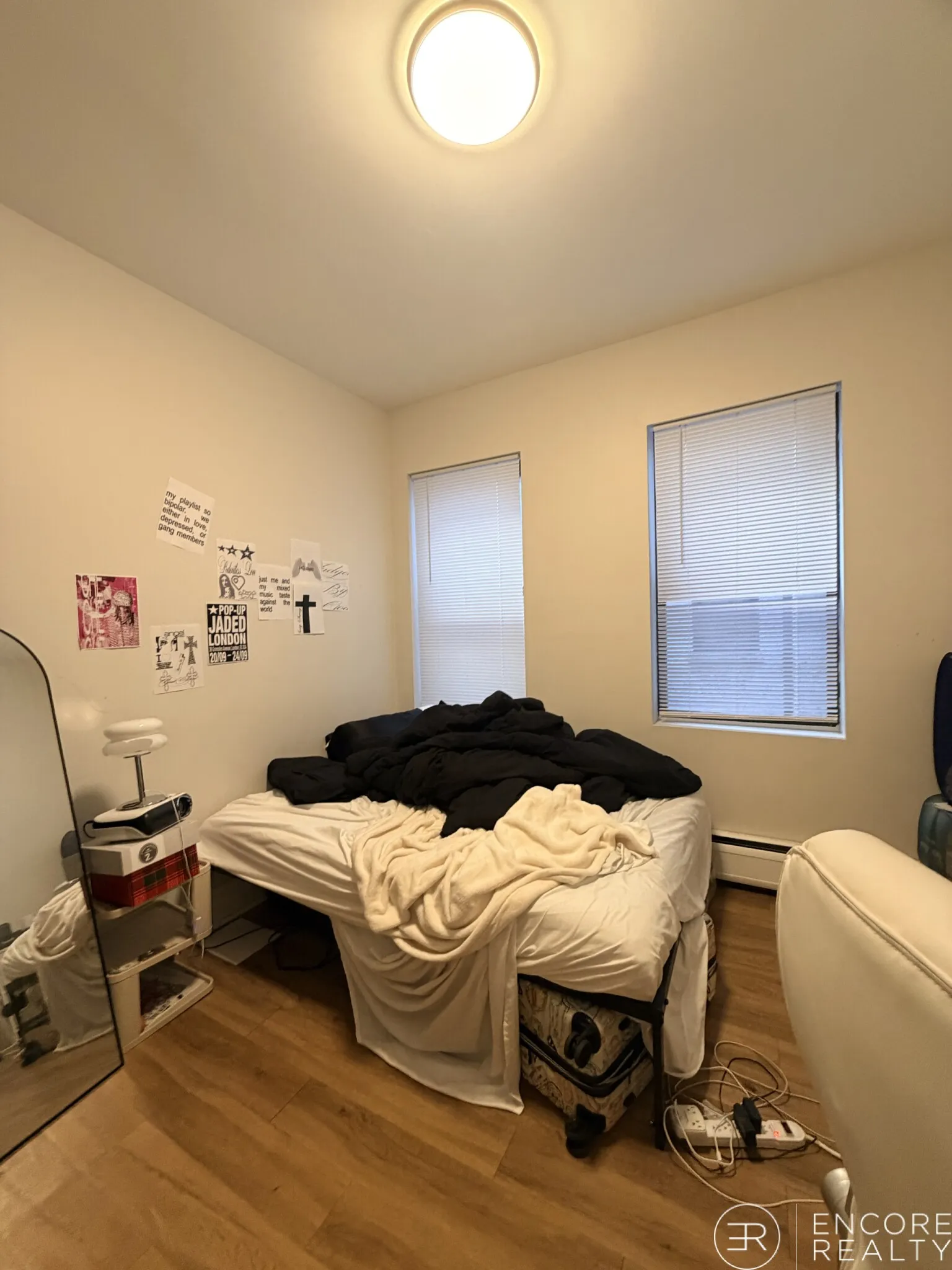 3 bed, 1 bath apartment for rent at 833 Beacon St Unit 204, Fenway — photo 19 of 33
