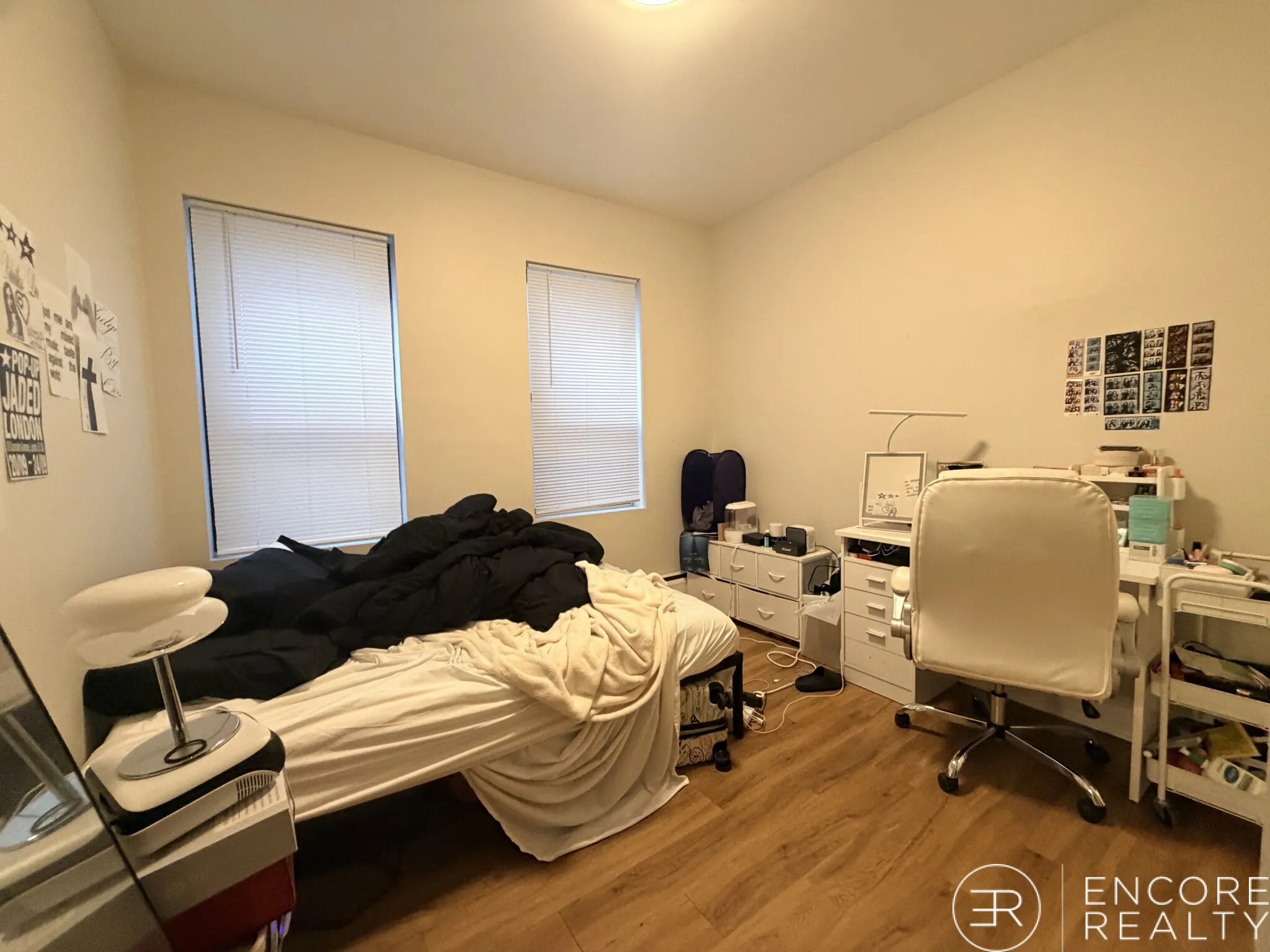 3 bed, 1 bath apartment for rent at 833 Beacon St Unit 204, Fenway — photo 17 of 33