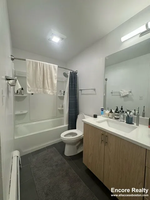 3 bed, 1 bath apartment for rent at 833 Beacon St Unit 204, Fenway — photo 31 of 33