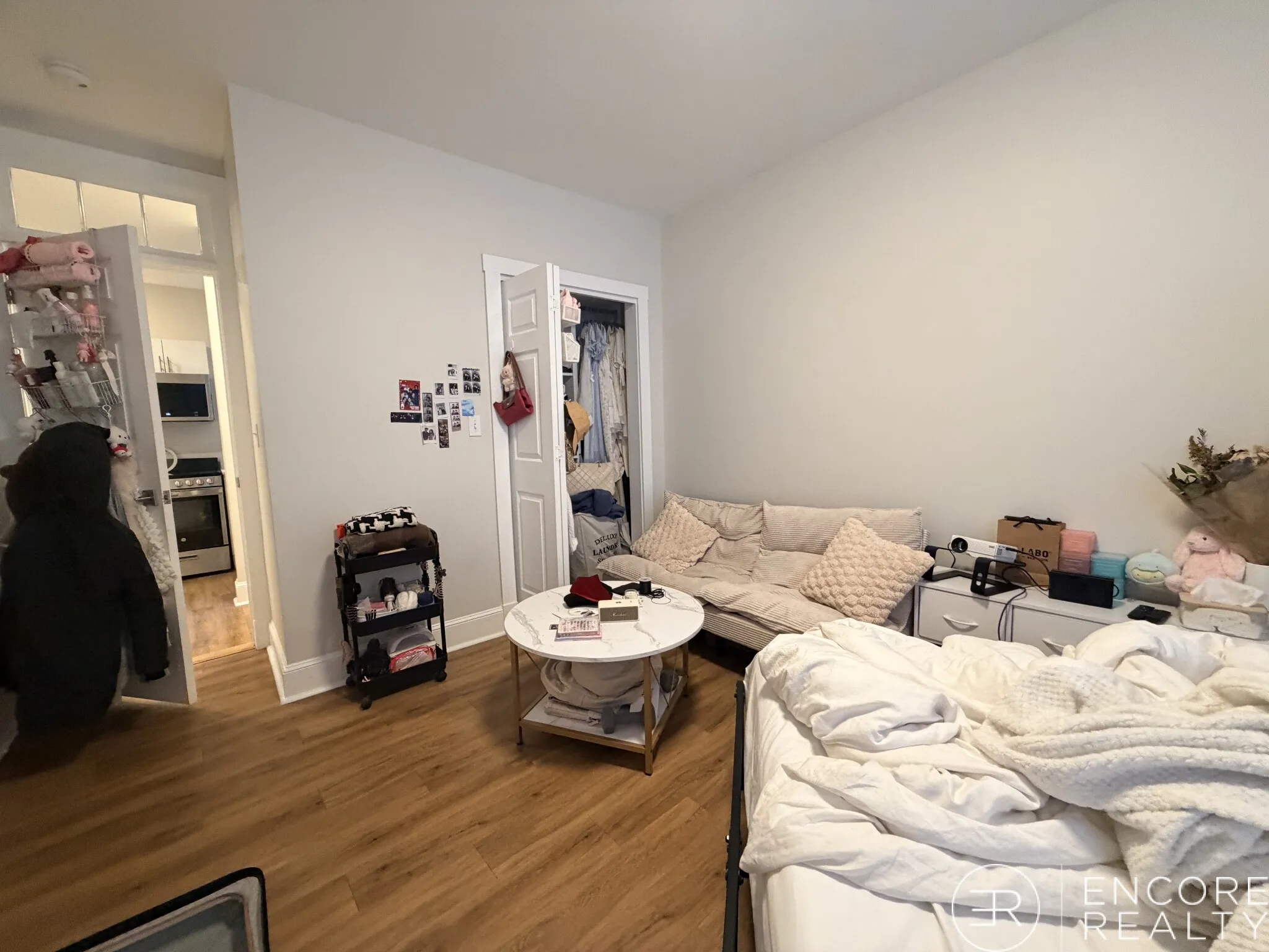 3 bed, 1 bath apartment for rent at 833 Beacon St Unit 204, Fenway — photo 8 of 33