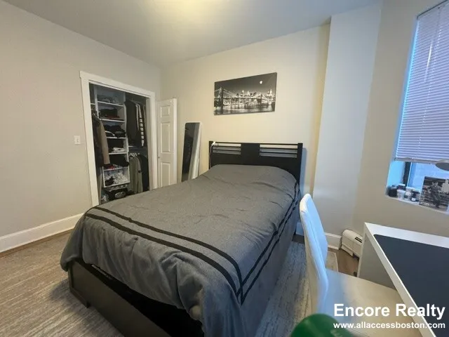 3 bed, 1 bath apartment for rent at 833 Beacon St Unit 204, Fenway — photo 28 of 33