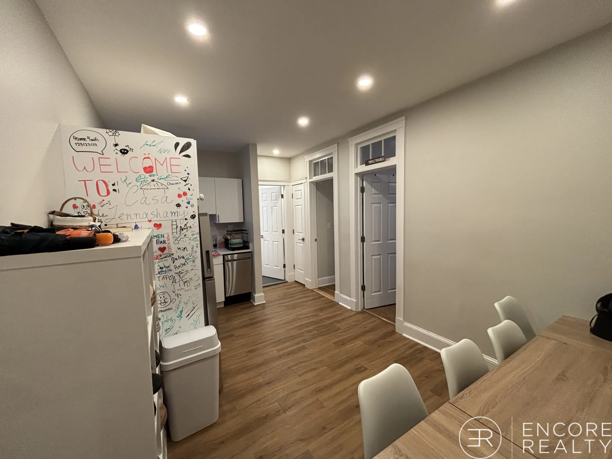 3 bed, 1 bath apartment for rent at 833 Beacon St Unit 204, Fenway — photo 3 of 33