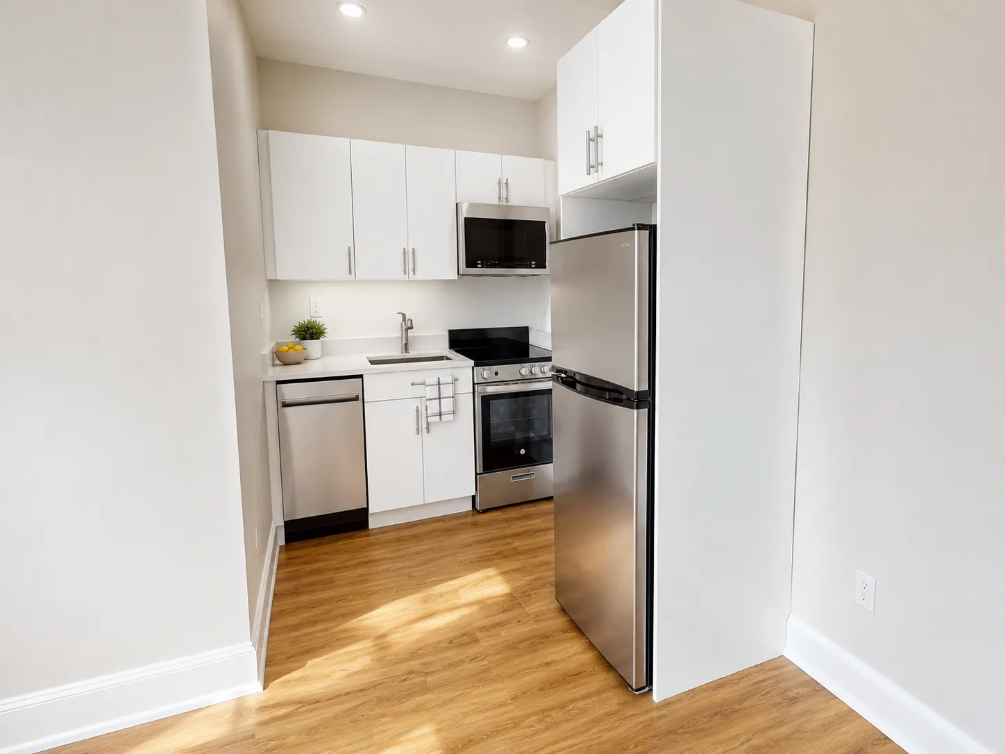 Studio bed, 1 bath apartment for rent at 833 Beacon St Unit 205, Fenway — photo 2 of 11
