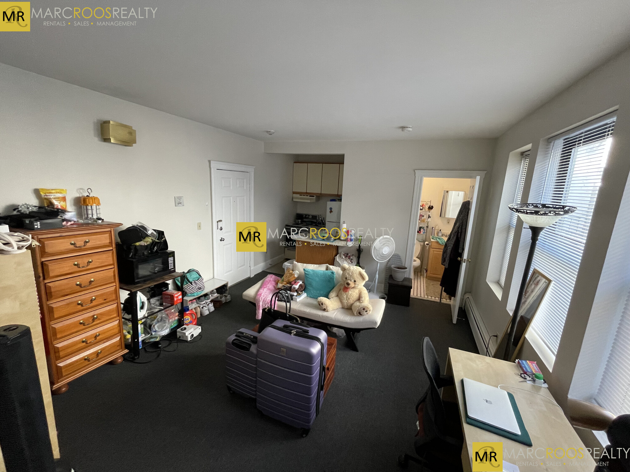 Studio bed, 1 bath apartment for rent at 833 Beacon St Unit 403, Fenway — photo 2 of 9