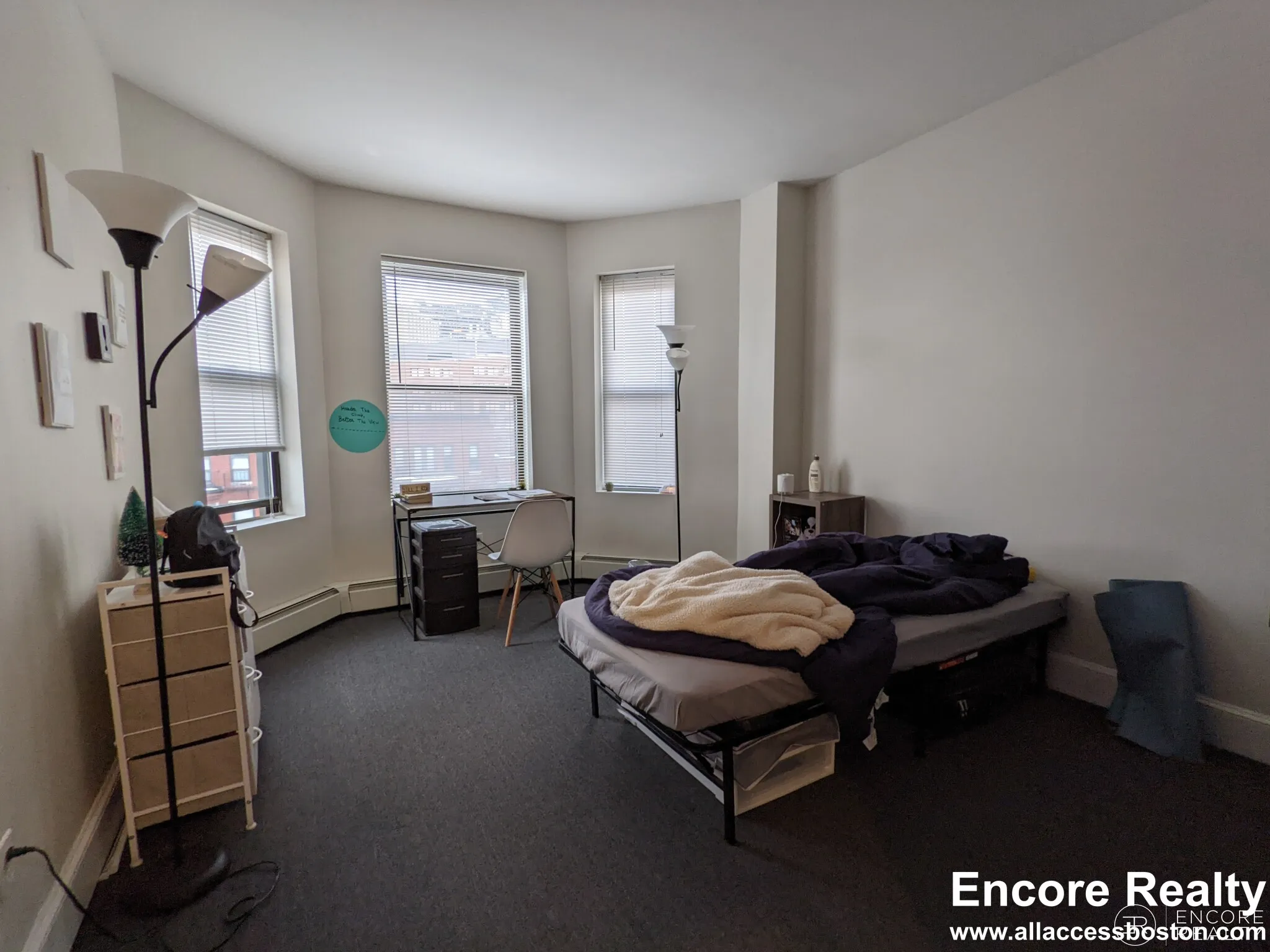 3 bed, 1 bath apartment for rent at 833 Beacon St Unit 502, Fenway — photo 5 of 23