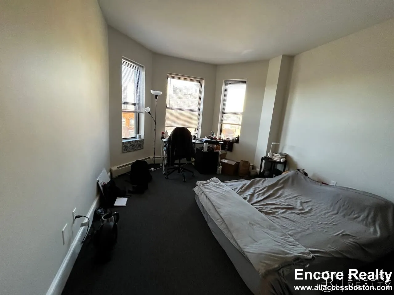 3 bed, 1 bath apartment for rent at 833 Beacon St Unit 502, Fenway — photo 18 of 23
