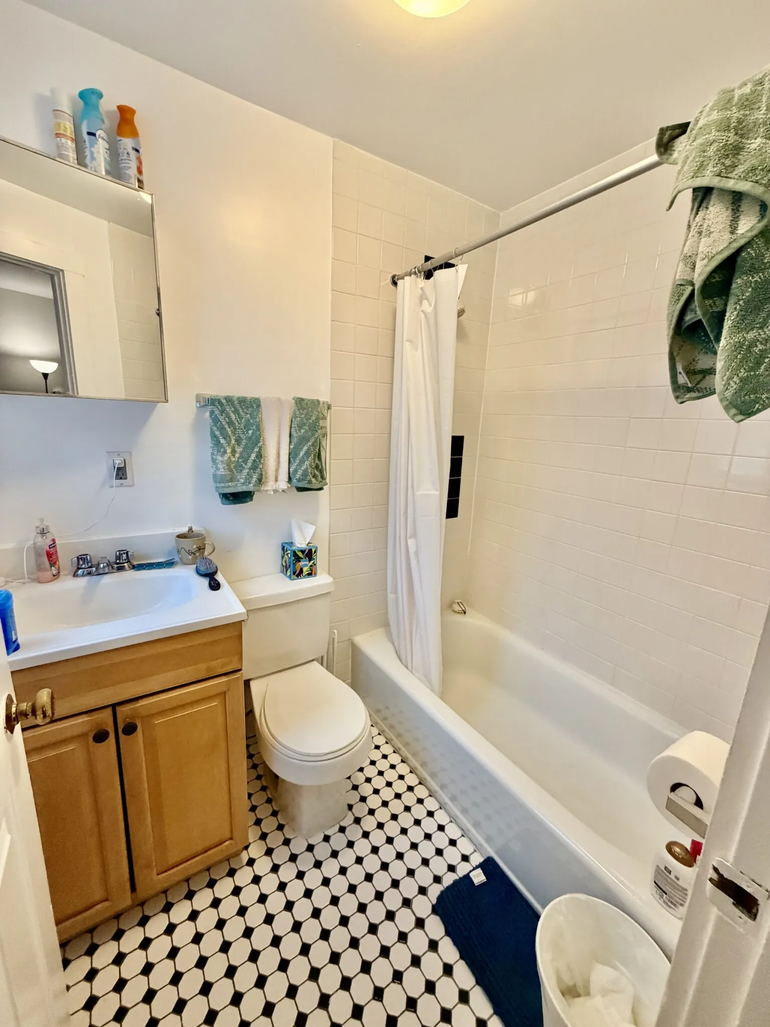 Studio bed, 1 bath apartment for rent at 833 Beacon St Unit 505, Fenway — photo 5 of 14