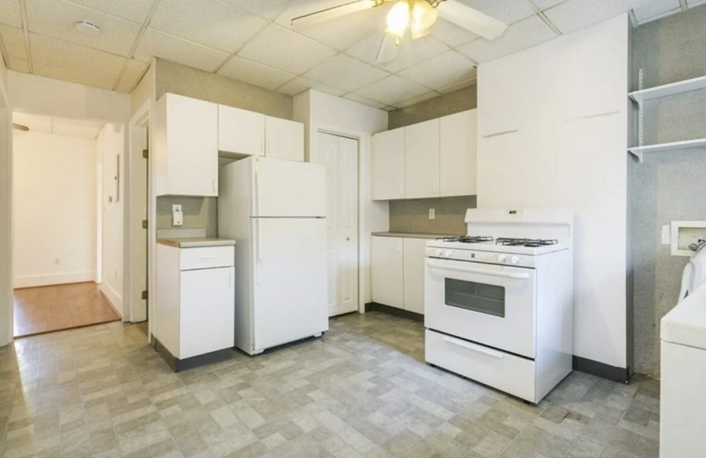 2 bed, 1 bath apartment for rent at 835 E 2nd St Unit 1, South Boston — photo 2 of 9