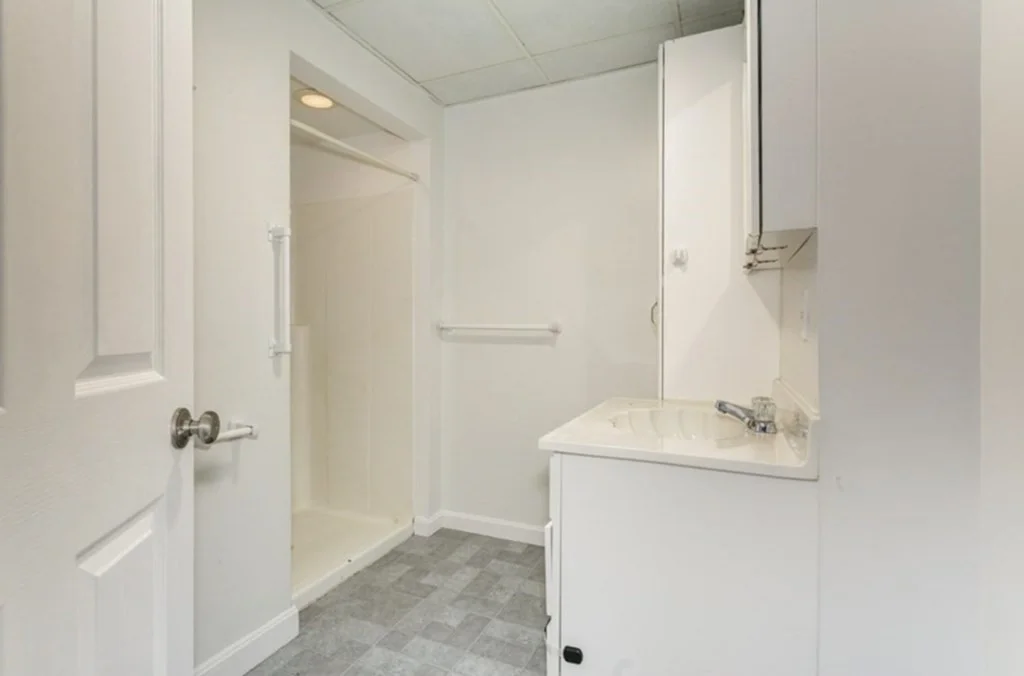 2 bed, 1 bath apartment for rent at 835 E 2nd St Unit 1, South Boston — photo 9 of 9