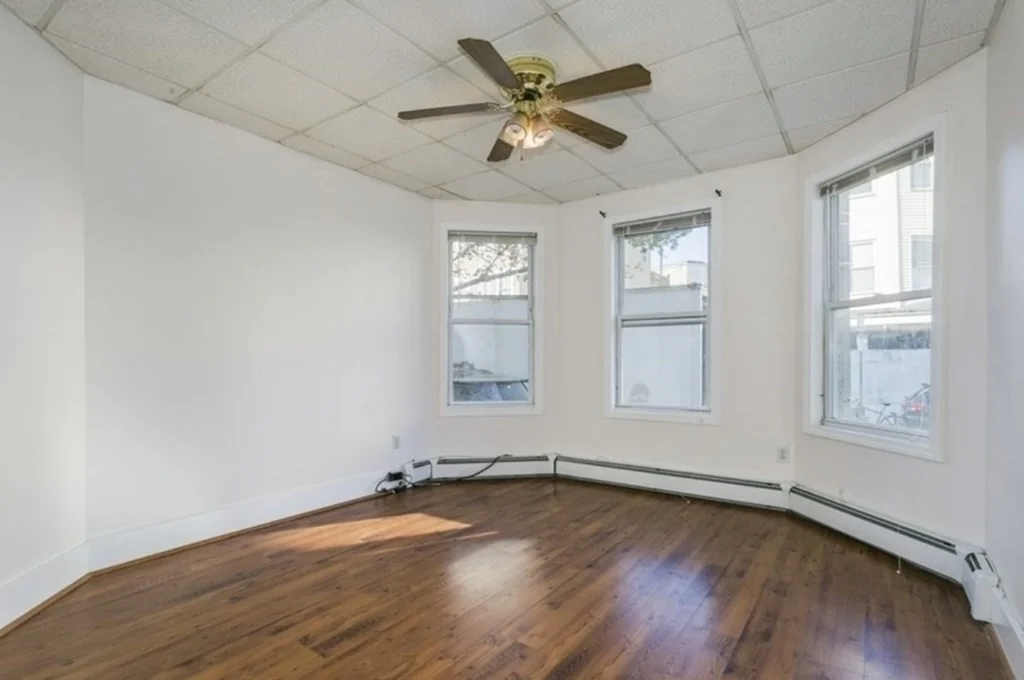 2 bed, 1 bath apartment for rent at 835 E 2nd St Unit 1, South Boston — photo 4 of 9