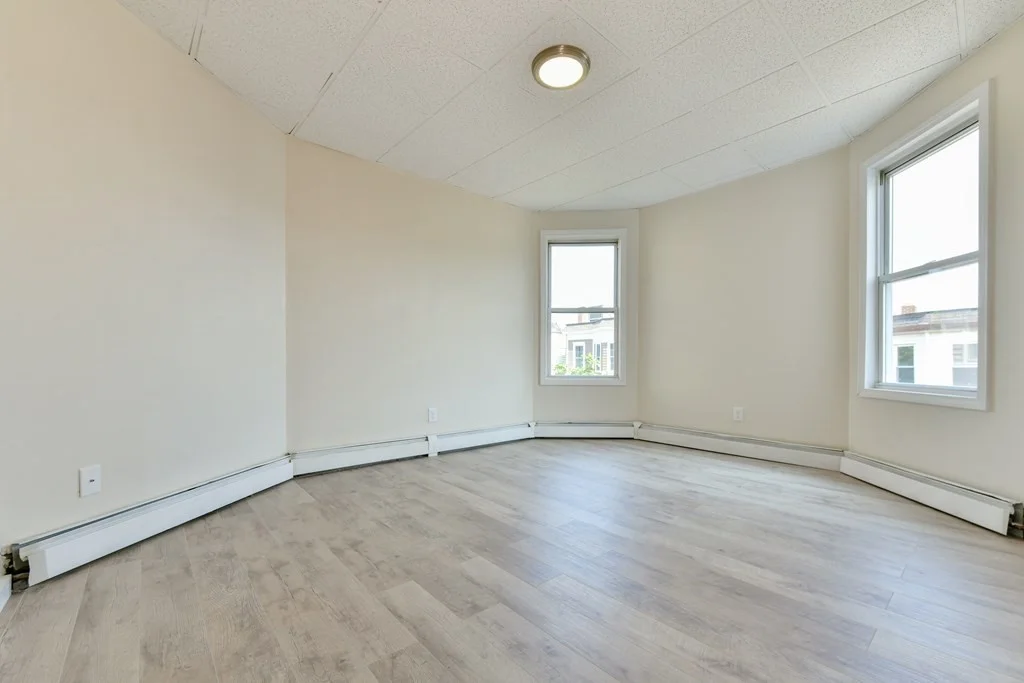 4 bed, 2 bath apartment for rent at 835 E 2nd Unit 2, South Boston — photo 11 of 19