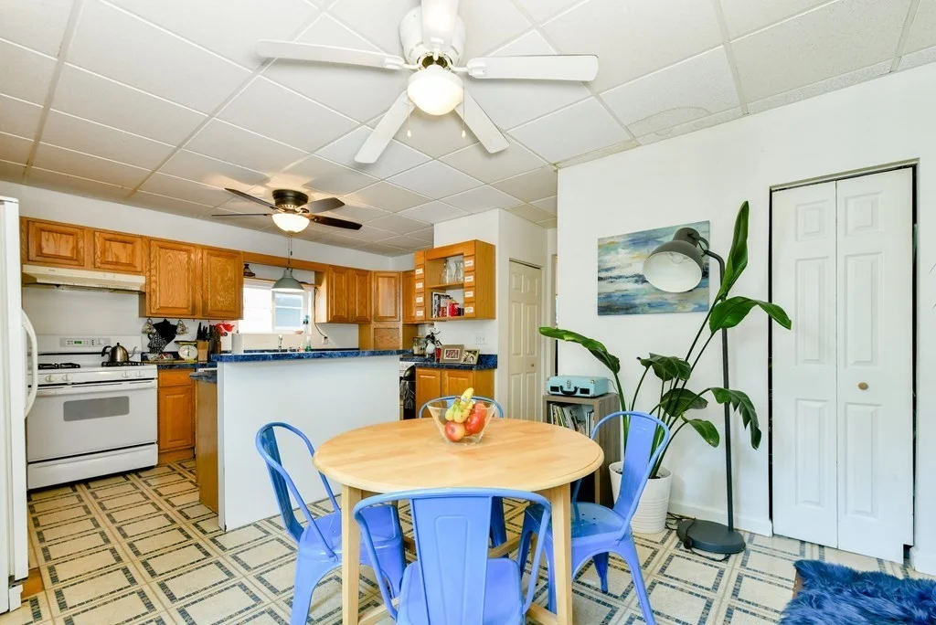 4 bed, 2 bath apartment for rent at 835 E 2nd Unit 2, South Boston — photo 8 of 19