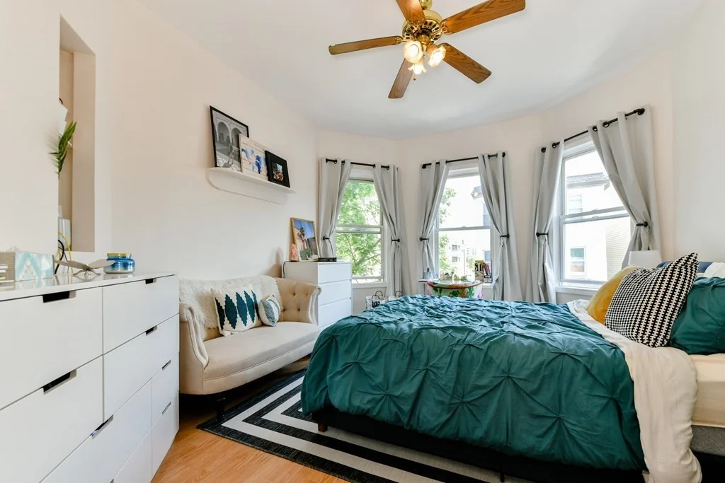 4 bed, 2 bath apartment for rent at 835 E 2nd Unit 2, South Boston