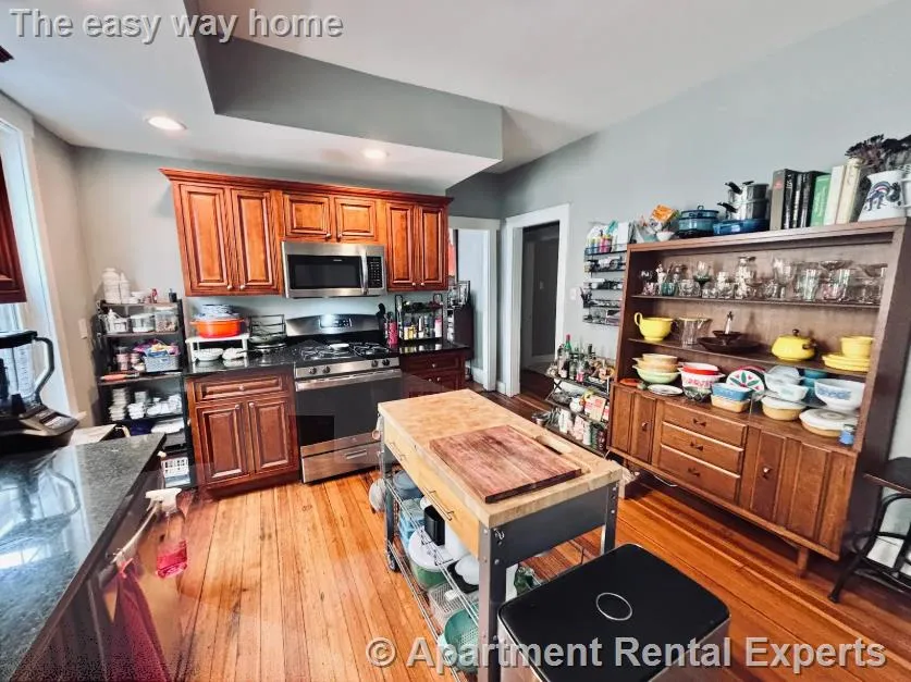 3 bed, 1 bath apartment for rent at 835 Fellsway, Wellington