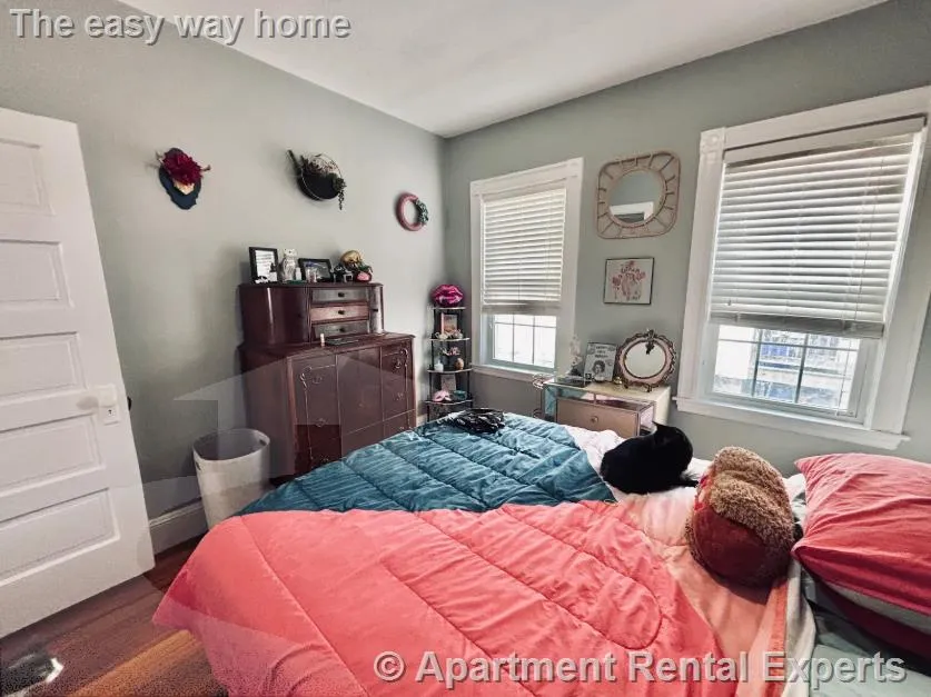 3 bed, 1 bath apartment for rent at 835 Fellsway, Wellington — photo 16 of 23