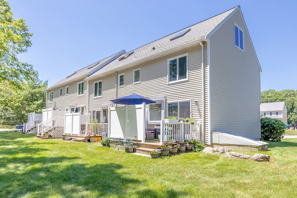 2 bed, 1 bath apartment for rent at 835 Mount Hope St Unit 19, North Attleboro — photo 17 of 19