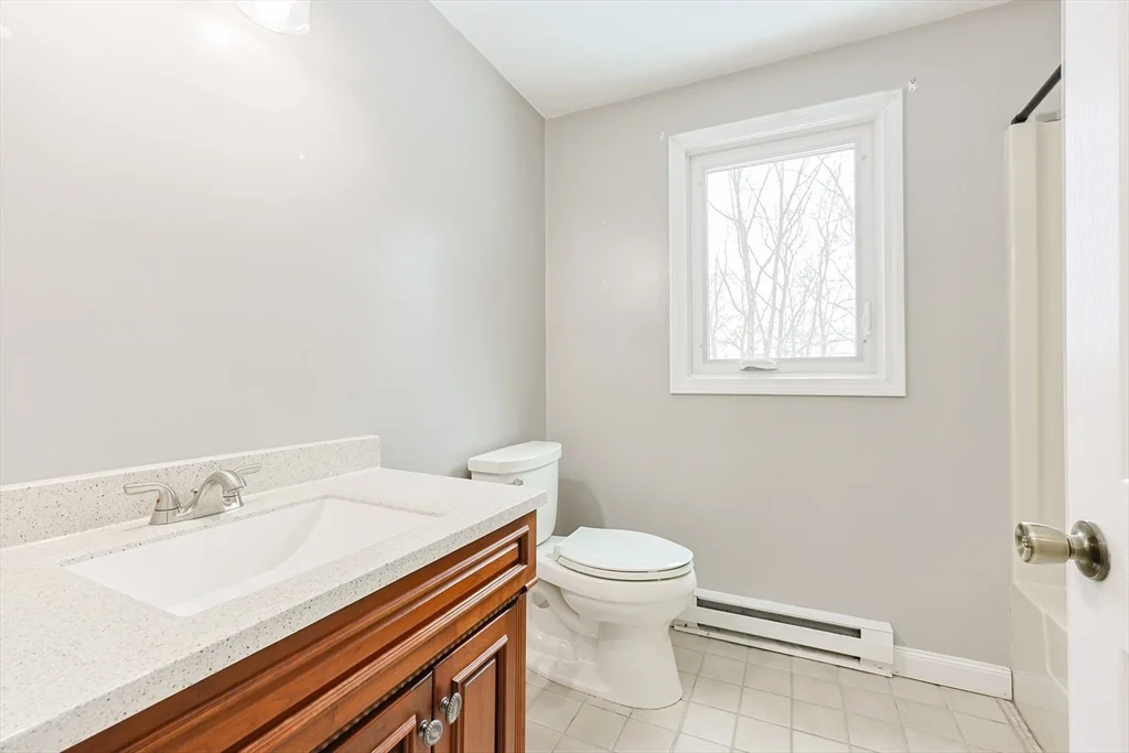 3 bed, 1 bath apartment for rent at 835 Mount Hope St Unit 40, North Attleboro — photo 28 of 40