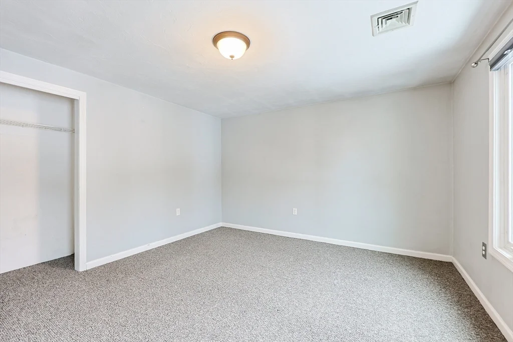 3 bed, 1 bath apartment for rent at 835 Mount Hope St Unit 40, North Attleboro — photo 23 of 40