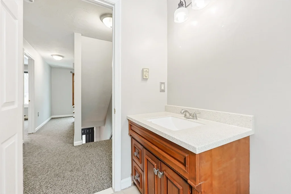 3 bed, 1 bath apartment for rent at 835 Mount Hope St Unit 40, North Attleboro — photo 29 of 40