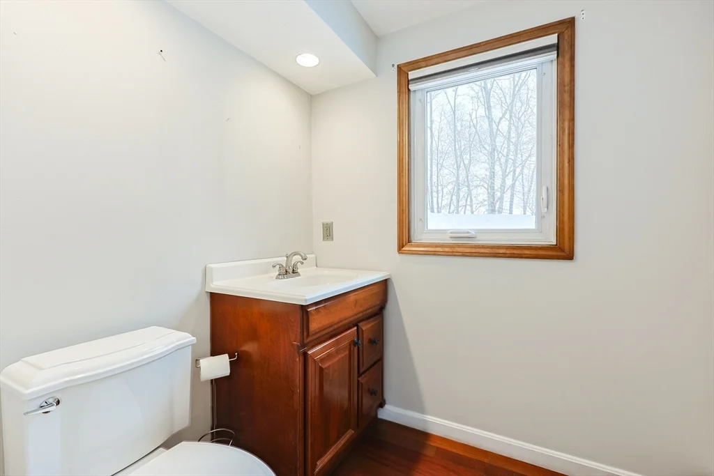 3 bed, 1 bath apartment for rent at 835 Mount Hope St Unit 40, North Attleboro — photo 18 of 40