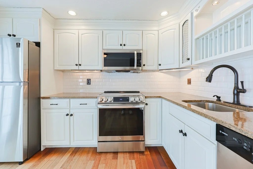 3 bed, 1 bath apartment for rent at 835 Mount Hope St Unit 40, North Attleboro — photo 11 of 40
