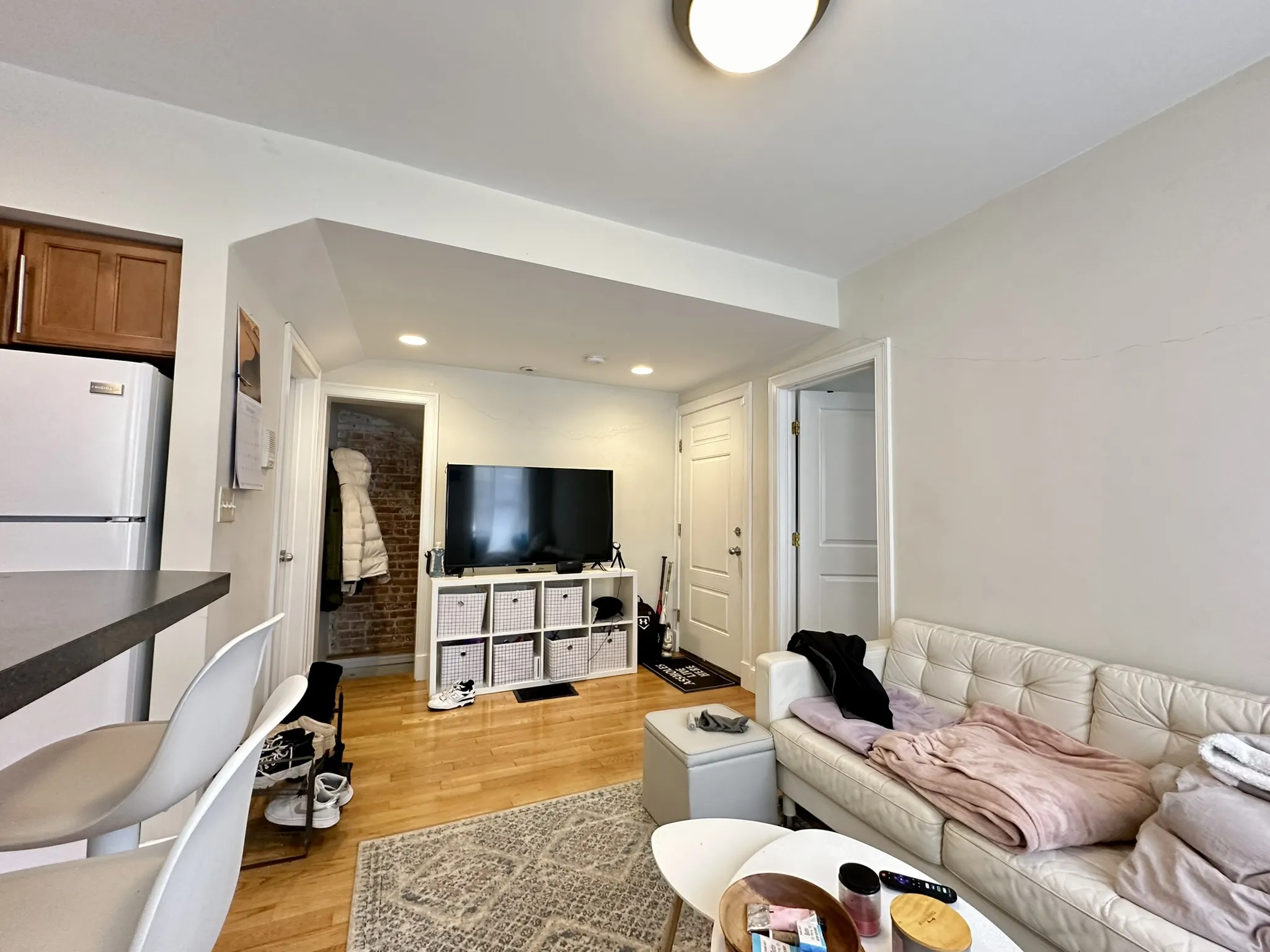4 bed, 2 bath apartment for rent at 836 Huntington Ave Unit 1, Mission Hill — photo 10 of 32