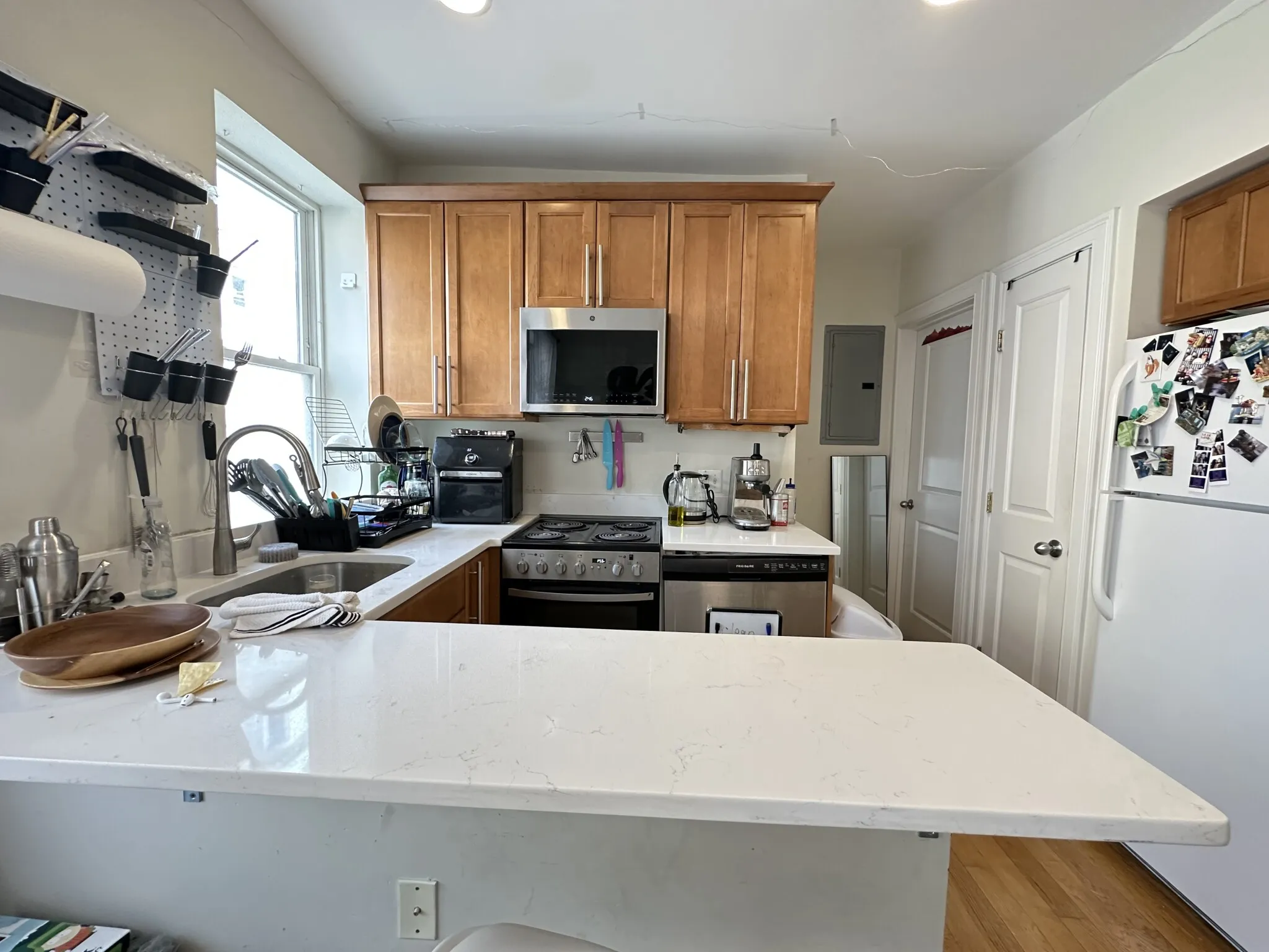 4 bed, 2 bath apartment for rent at 836 Huntington Ave Unit 1W, Mission Hill — photo 4 of 32