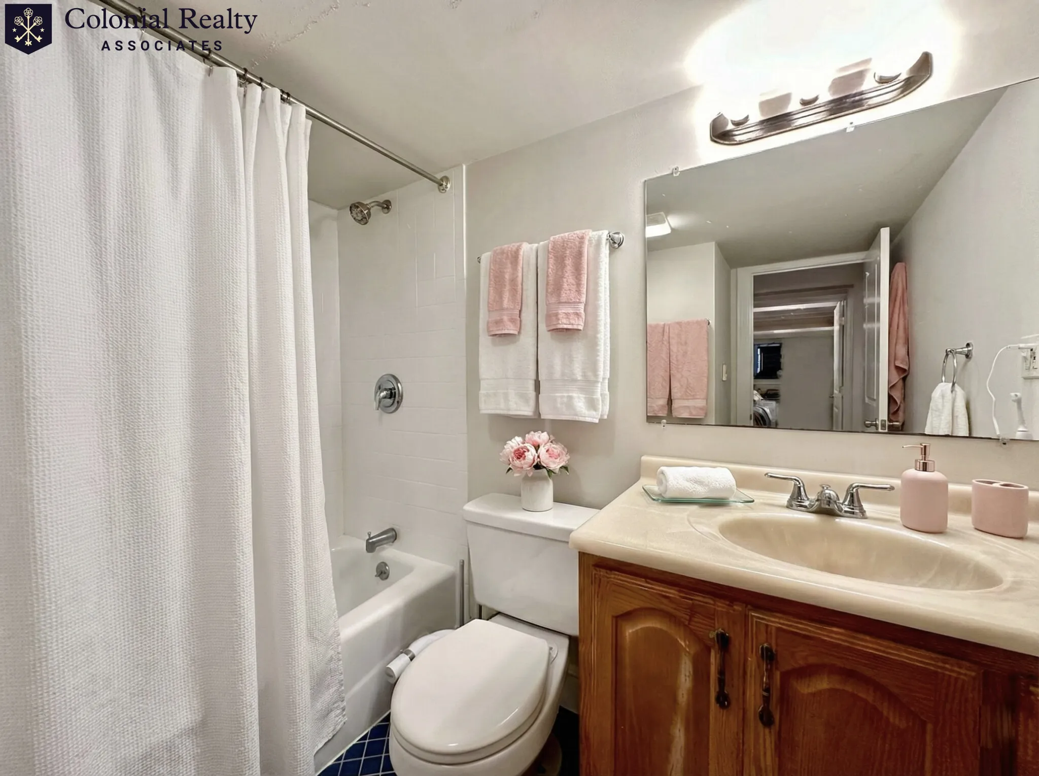 4 bed, 2 bath apartment for rent at 836 Huntington Ave Unit 2, Mission Hill — photo 8 of 16