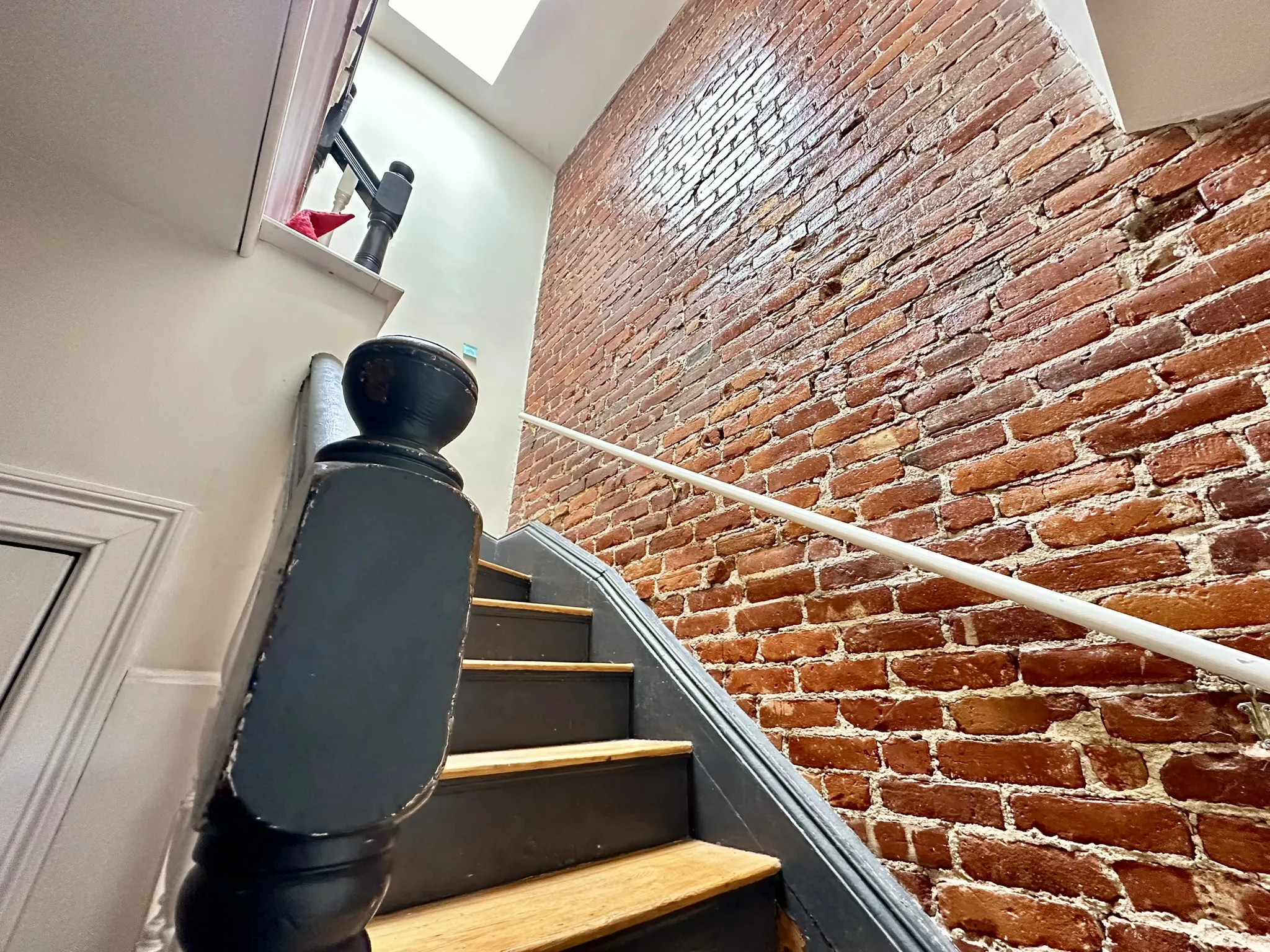 4 bed, 1 bath apartment for rent at 836 Huntington Ave Unit 3, Mission Hill — photo 6 of 23