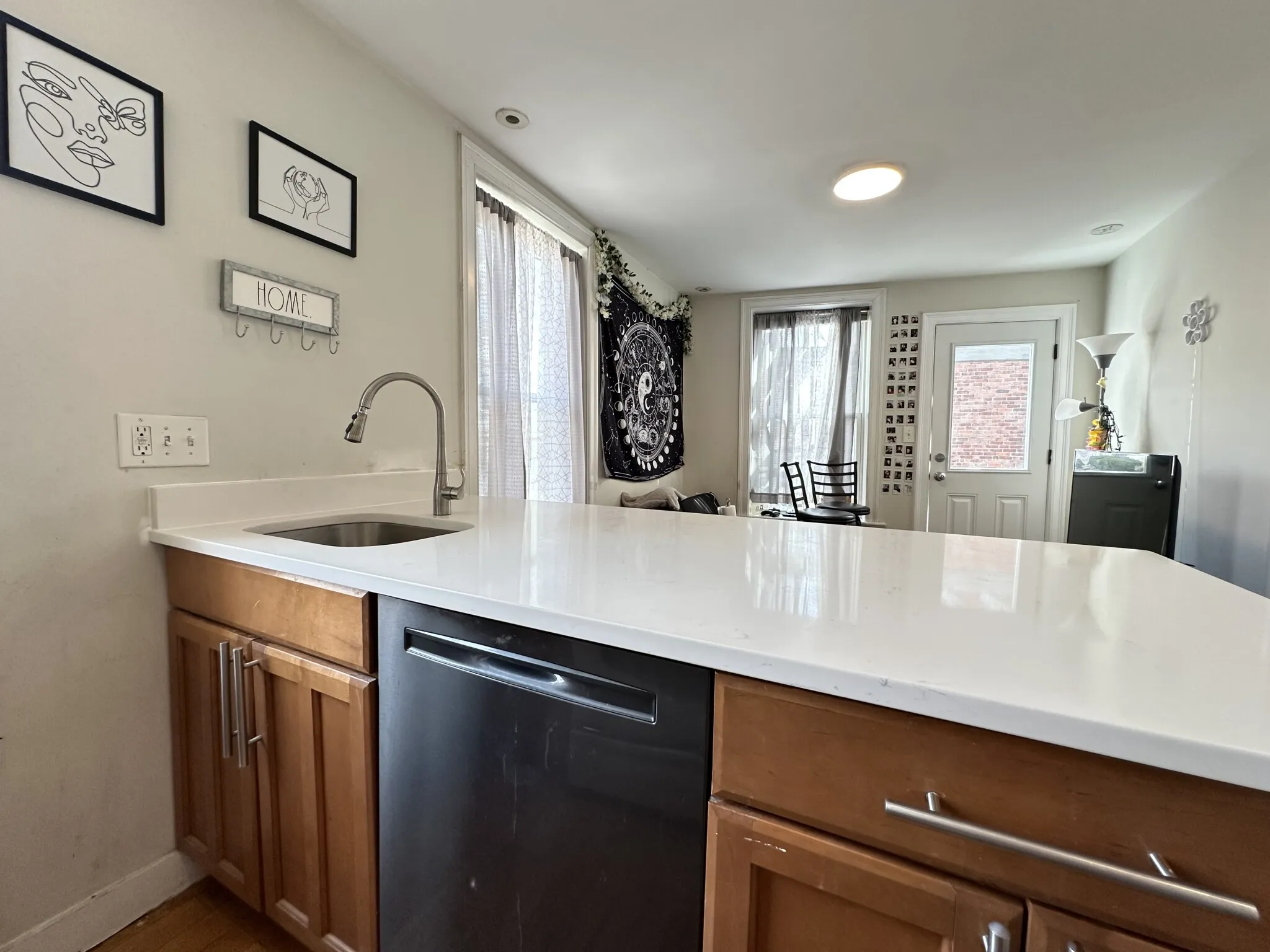 4 bed, 1 bath apartment for rent at 836 Huntington Ave Unit 3, Mission Hill — photo 5 of 23